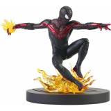 Diamond Select Toys Marvel Gallery Comic Spiderman PS5 Miles Morales Figure 18cm